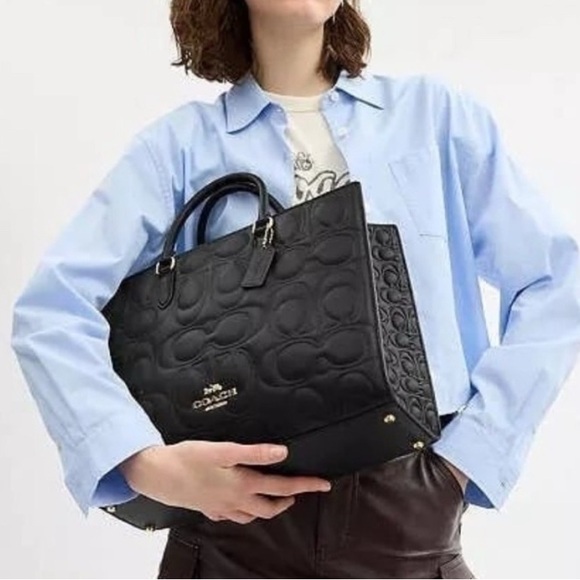 NWT Coach Maggie Tote Bag In Blocked Signature Leather CY672 - Picture 2 of 7